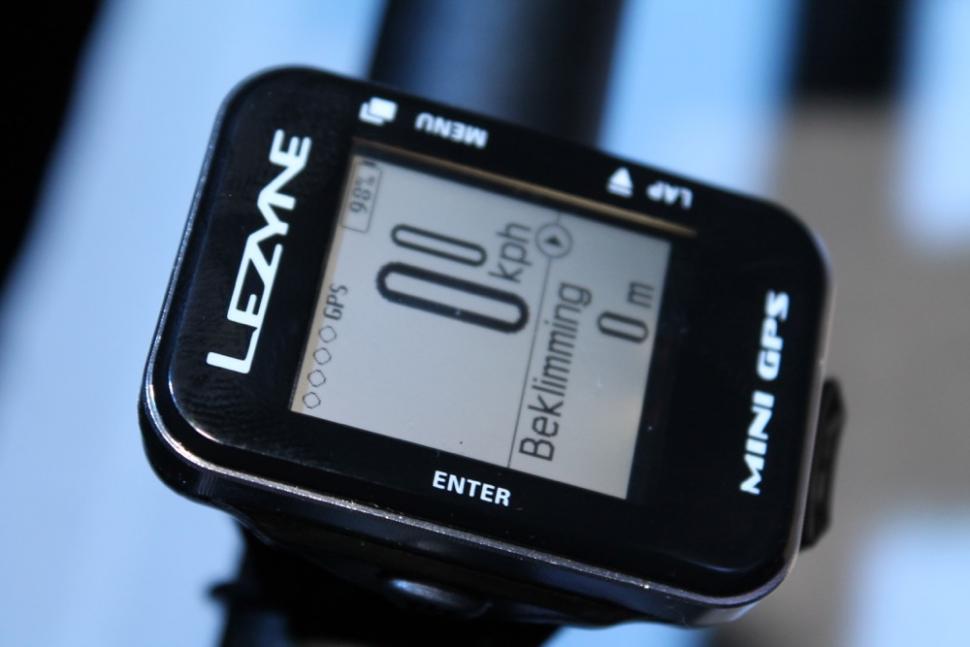 Lezyne mini hot sale gps navigate